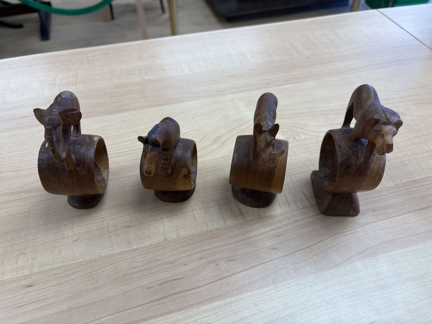 Housewares. USA. Napkin Rings. Wood w/Animals. 4.5&quot;H (Set of 4)
