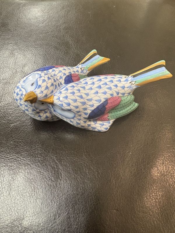 Porcelain. Hungary. Herend. Hand-painted Love Birds. 4.5&quot;W x 2&quot;H