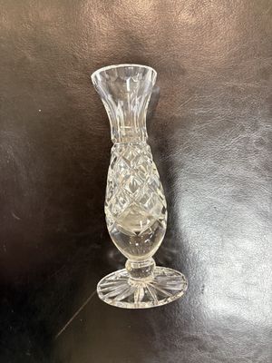 Crystal. USA. Lenox. Footed Bud Vase with Criss Cross Design. 6"H