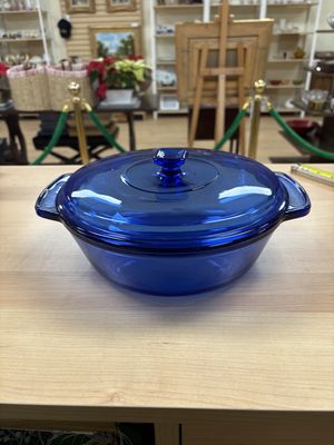 Glass. USA. Anchor Hocking. Round Casserole w/Handles &amp; Lid. Cobalt Blue. 9" Diameter