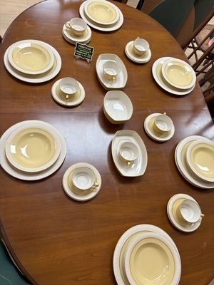 Dinnerware Set. USA. Franciscan. Martinique. 42-Piece Set (Service for 8). Yellow w/Gold Trim