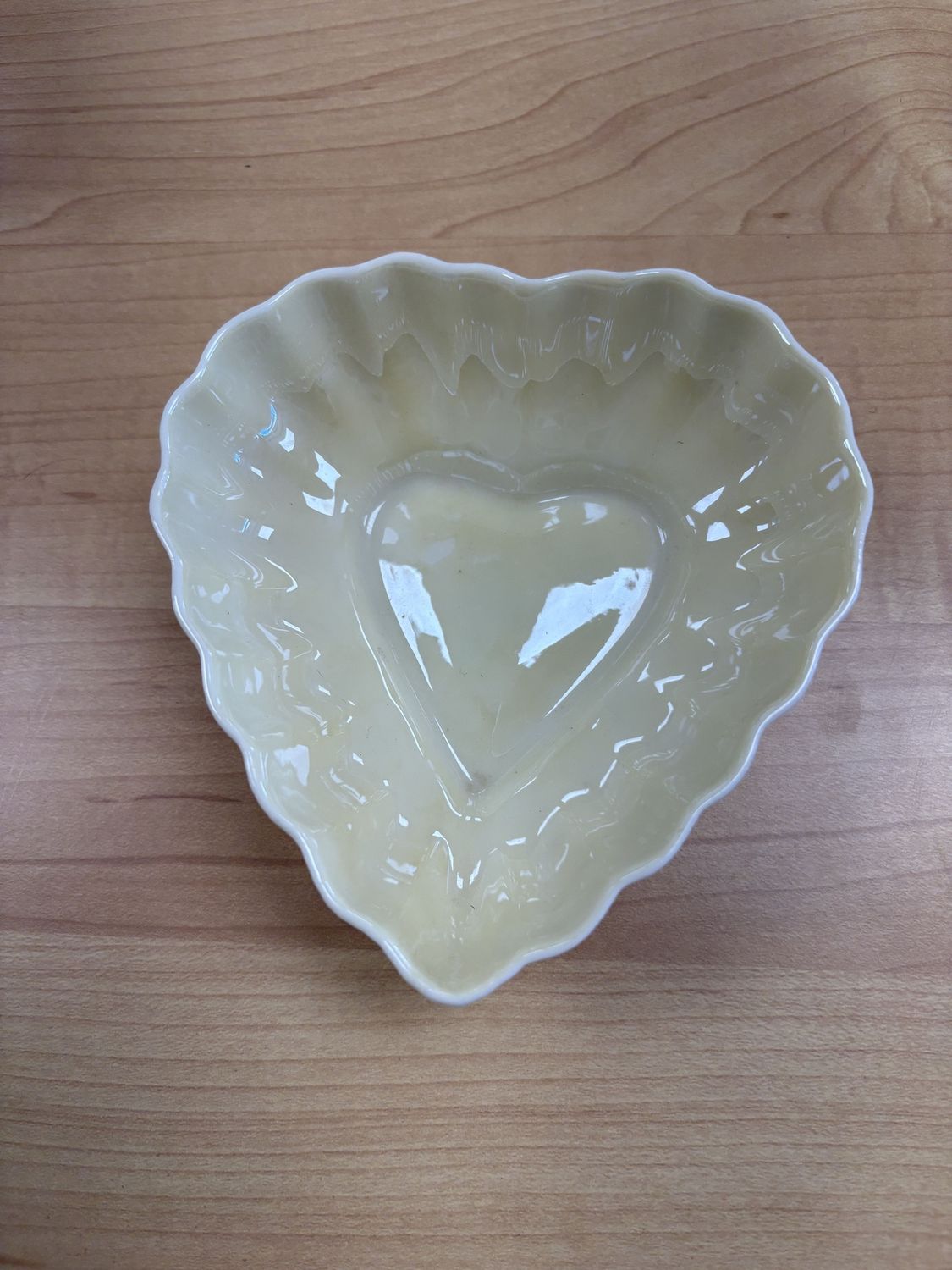 Porcelain. Ireland. Belleek. Scalloped Heart Trinket Bowl. Luster Pearl Yellow. 6.25&quot; W [6th Mark/Green: 1965-1980]