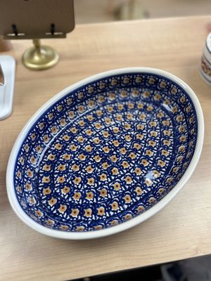 Polish Pottery. Poland. Boleslawiec. Casserole Dish. Blue w/Yellow Flowers. 12'' L
