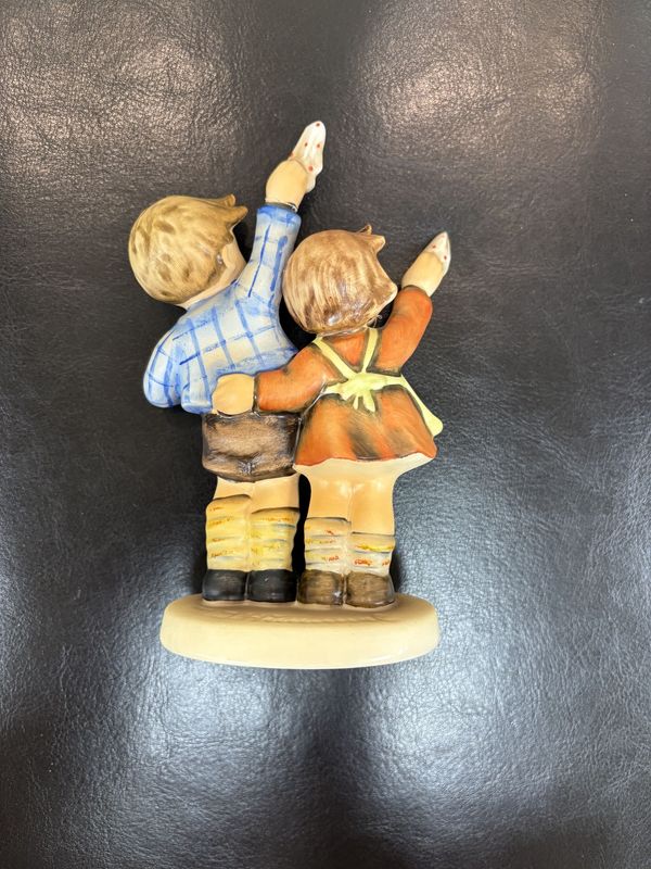 Figurine. Germany. Hummel. #153/0 "Waving Goodbye". TMK 5 (1972-1979). 5.5"H