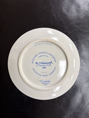 Porcelain. Germany. Hummel. 1981 Annual Plate. "Umbrella Boy"