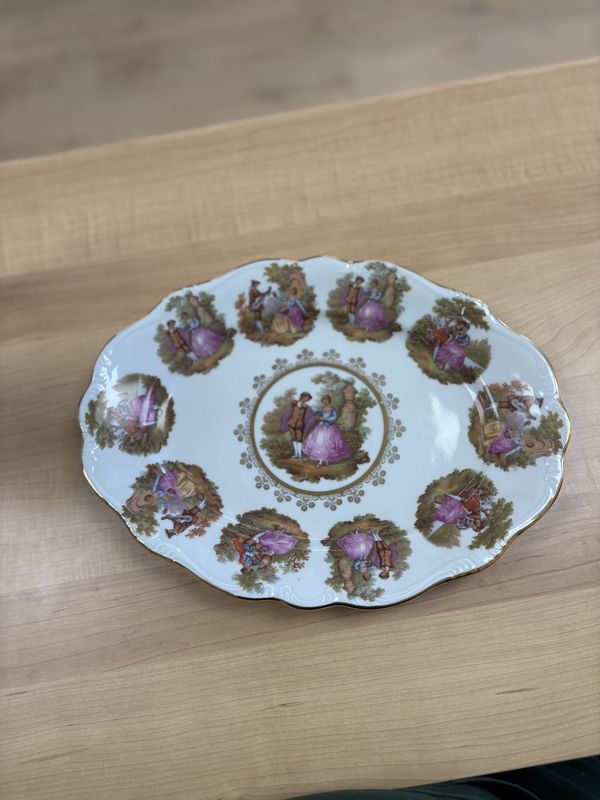 Porcelain. Germany. Bavaria. Plate. &quot;Love Story&quot;. Scalloped. Gold Trim.