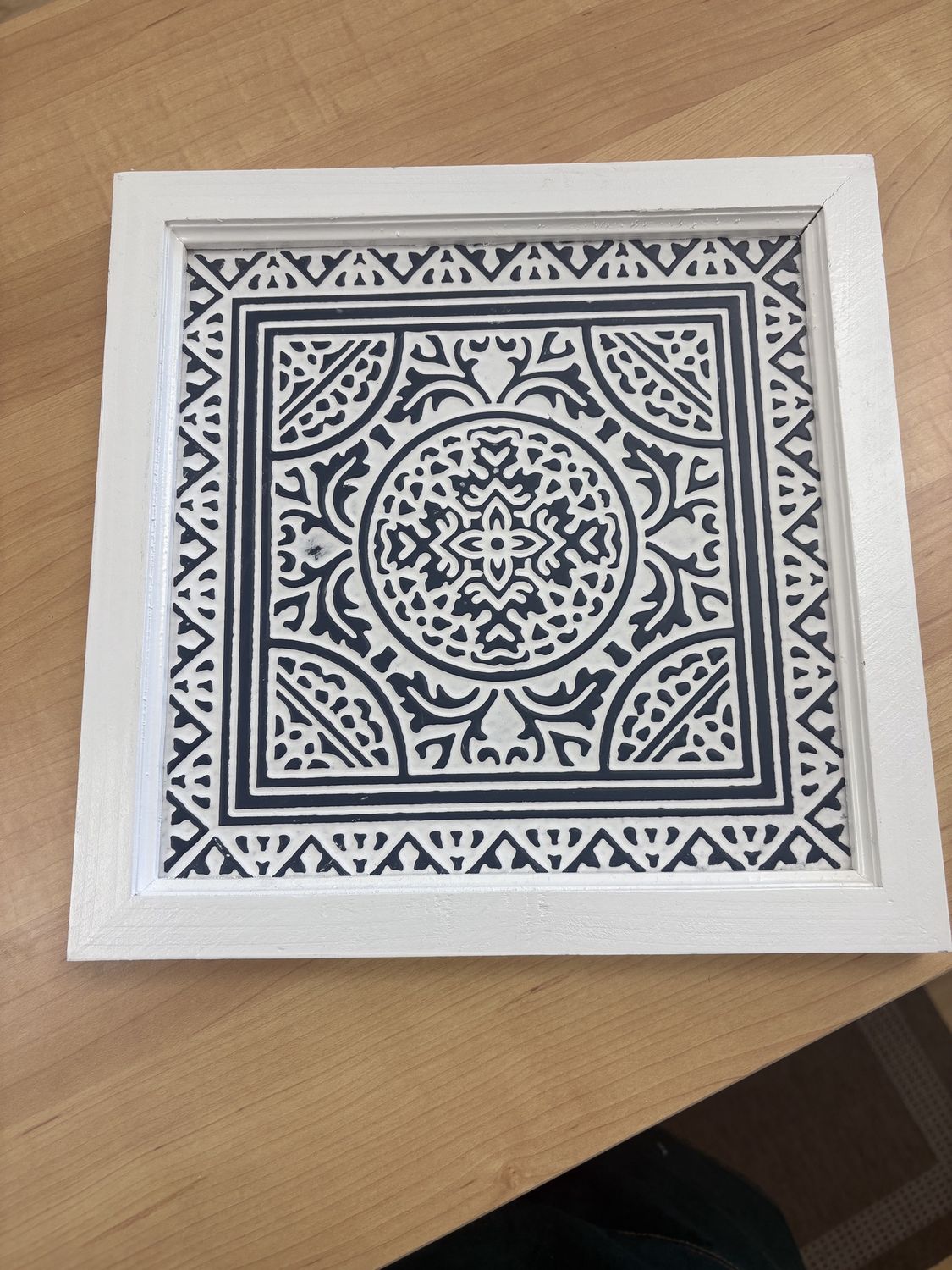 Decor. Blue &amp; White Embossed Metal Medallion Wall Art. 11.5&quot; square