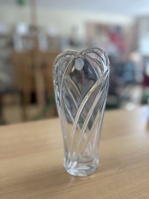 Crystal. Germany. Lenox. Vase. Artic Bloom. 7.75"H