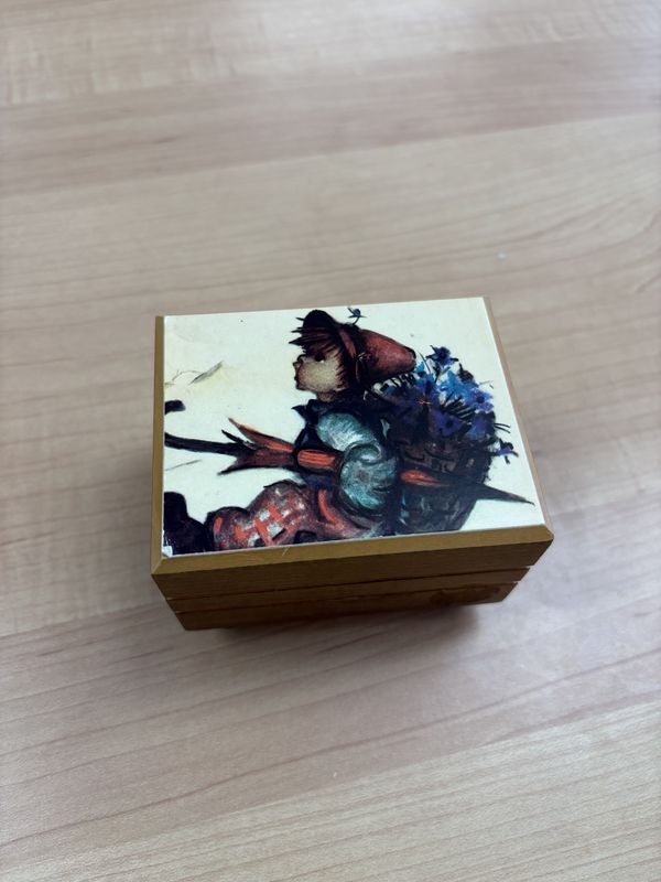 Jewelry/Music Box. Switzerland. Music Box. Cuendet. Landler. Hand Painted Boy.