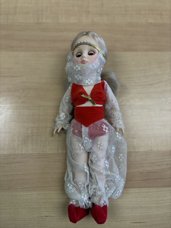 Doll. USA. Effanbee. Genie Belly Dancer.
