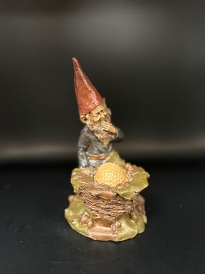 Sculpted Figure. USA. Tom Clark.  Hogan. Gnome behind a Basket containing Golf Ball. 1974. 7" H