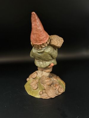 Sculpted Figure. USA. Tom Clark. Al R Gee. Gnome Carrying a Hay Bale &amp; Handkerchief. 1986. 7.5''H