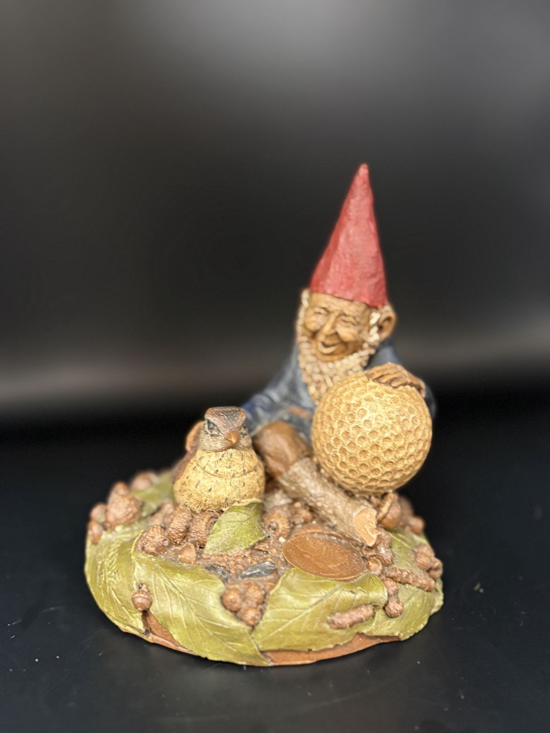 Sculpted Figure. USA. Tom Clark. Birdy. Gnome Sitting w/ a Golf Ball &amp; Bird. 1983. 6&quot;H