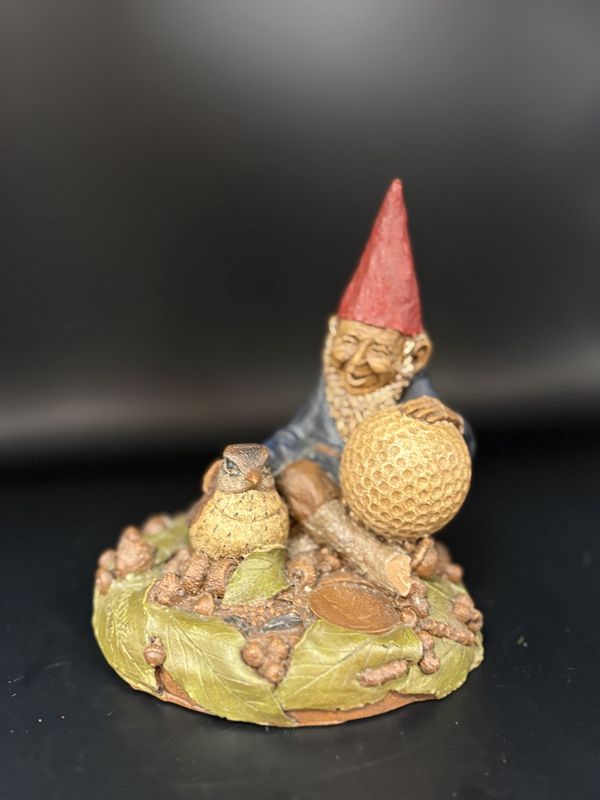 Sculpted Figure. USA. Tom Clark. Birdy. Gnome Sitting w/ a Golf Ball &amp; Bird. 1983. 6&quot;H