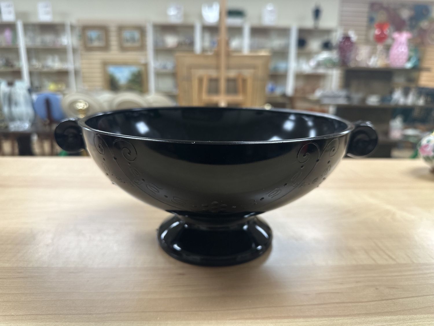 Glass. USA. LE Smith. Art Deco Footed Pedestal Bowl. 1940s. Black Amethyst. 11&quot;W