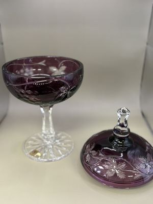 Crystal. Czech Republic. Caesar Crystal Bohemiae. Lidded Jar. Purple