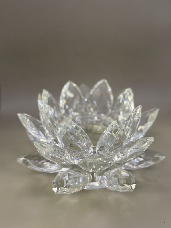 Crystal. Tahari. Candle Holder. Clear Lotus Flower