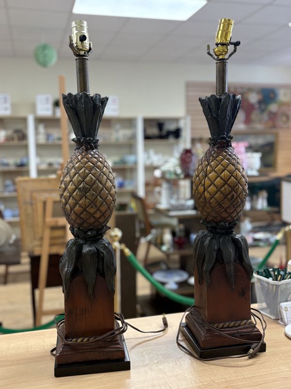 Lighting. USA. Frederick Cooper. Vintage Table Lamp from Famous Maker. Pineapple Lamp with Shade (Set of 2)