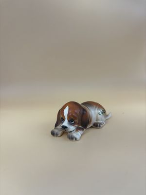 Porcelain. Japan. Dog, Lying Down. Japan. Josef.