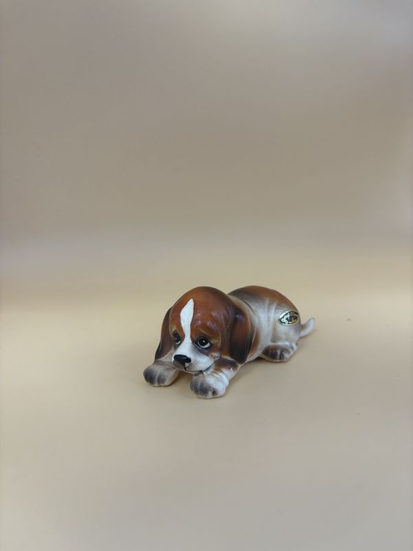 Porcelain. Japan. Dog, Lying Down. Japan. Josef.