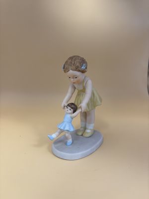 Figurine. USA. Bessie Pease Gutmann. First Step. 4''H.