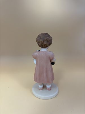 Figurine. USA. Bessie Pease Gutmann. Friendly Enemies. 4.75''H.
