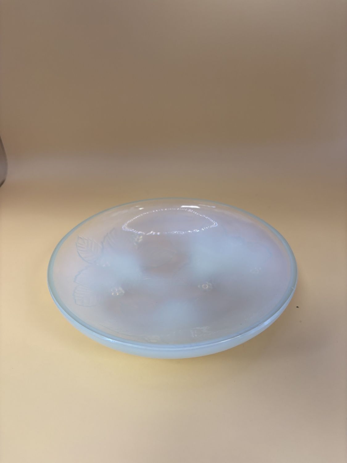 Glass. France. Sabino (Paris, France). Footed Berry Bowl. 5.75&#39;&#39;W