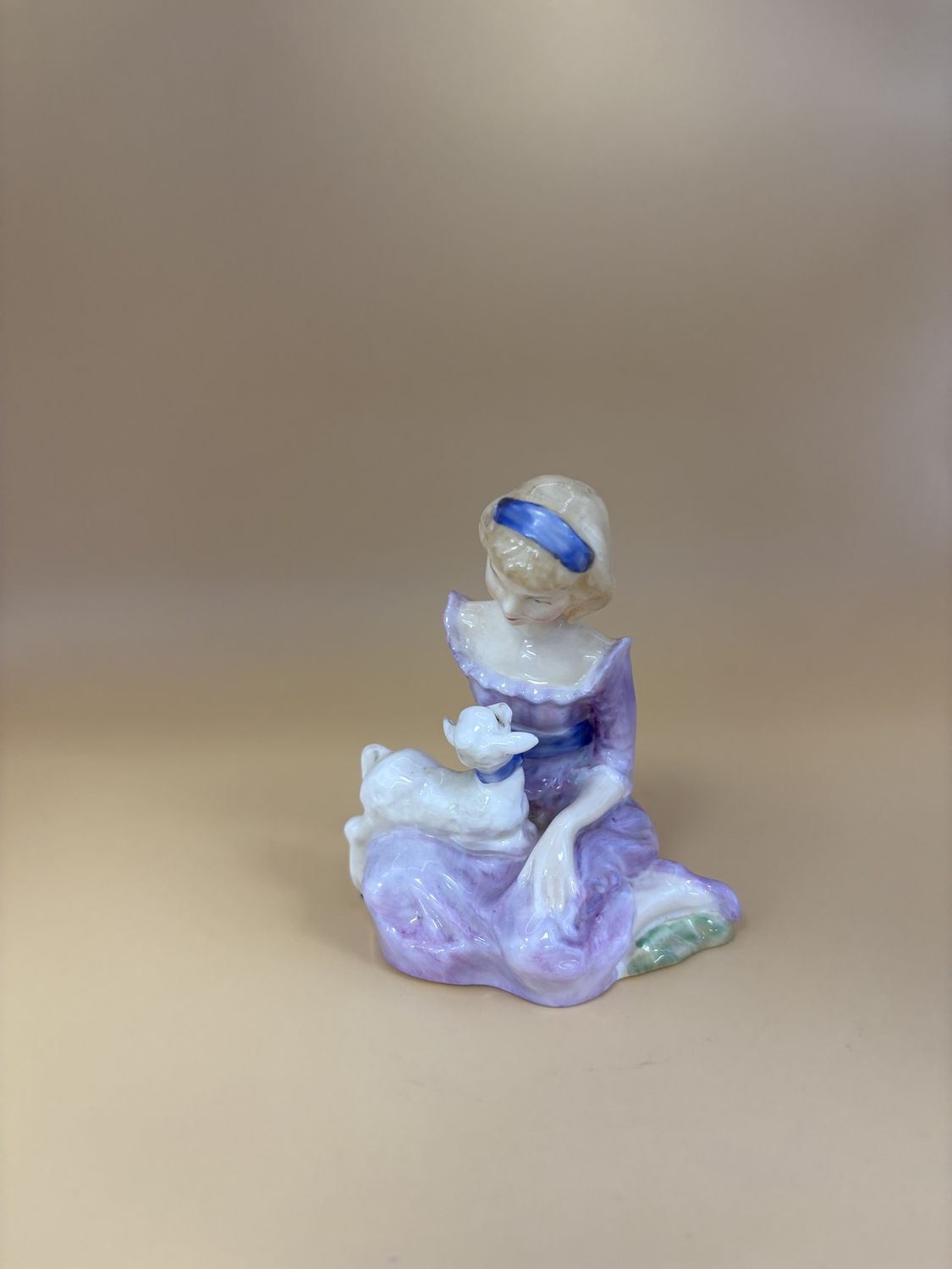 Figurine. England. Royal Doulton. Mary Had a Little Lamb. 3.5&#39;&#39; H.