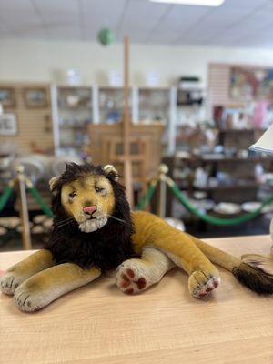 Plush. Germany. Steiff. Lion. "Leo". Vintage. Dark Brown Mane &amp; Red Paw Pads. 17''L