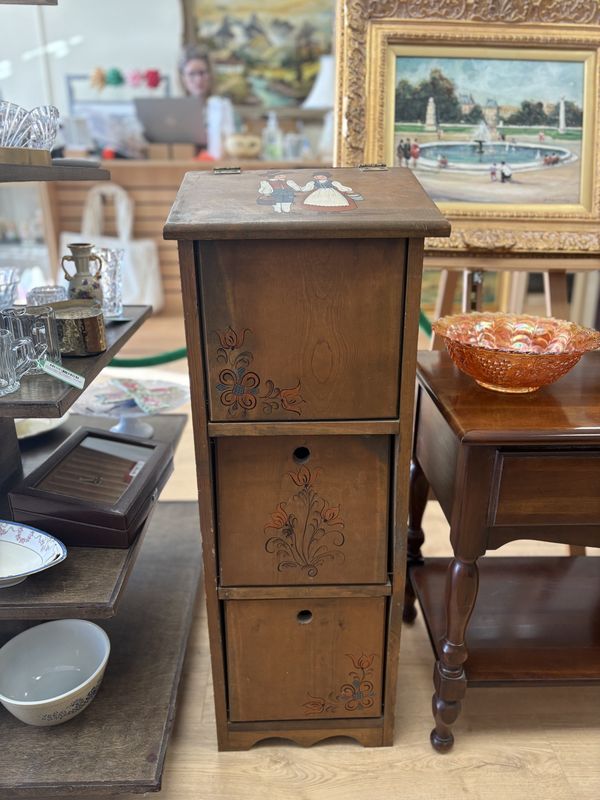 Furniture. USA. Amish 3-Drawer Pine Vegetable Bin. 37&quot;H x 13.5&quot;W x 12.25&quot;D