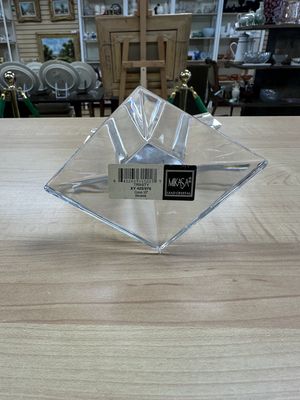 Crystal. Slovenia. Mikasa. Crystal Keepsake Trinity Cross. 10"H