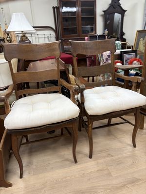 Furniture. USA. Chairs. Wood w/ White Cushion. Set of 2