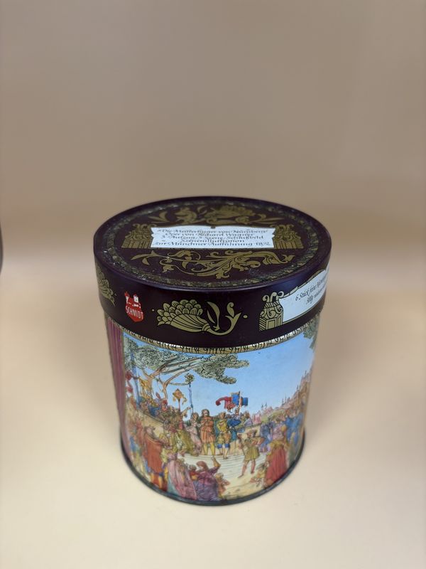 Kitchen Misc. Germany. E Otto Schmidt. Gingerbread Cookie Tin. German Theater Scene. 4.75&#39;&#39;H