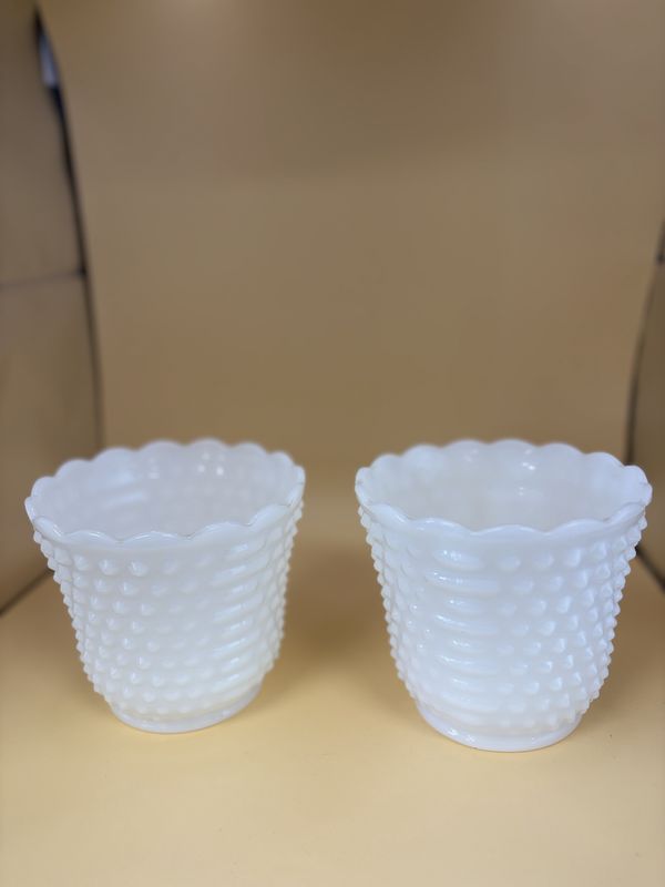 Glass. USA. Fenton. Planter. Milk Glass. White. Hobnail and Bars. 4.25&#39;&#39;H.