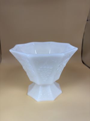 Glass. USA. Anchor Hocking. Dish. Milk Glass Pedestal. Grape Pattern. Octagonal Shape. 5.5"L. 5"H.