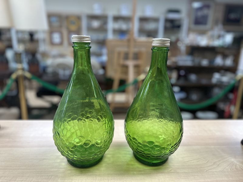 Glass. USA. Gallo. Half Gallon Flavor-Guard Bottle. Green. 12&quot;H