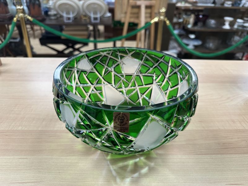 Crystal. Czech Republic. Caesar Crystal Bohemiae. &quot;Mars&quot; Pear Bowl. Emerald Green. Signed w/Box. 9&quot;W