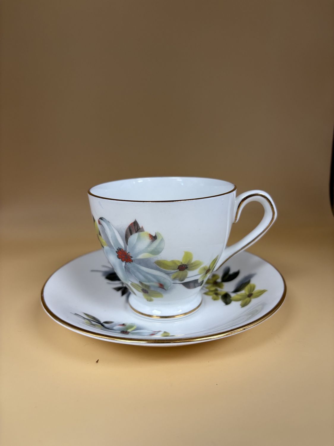 Porcelain. England. Royal Imperial. Fine Bone China Teacup and Saucer. Floral Design. Gold Trim. 2 Piece Set.