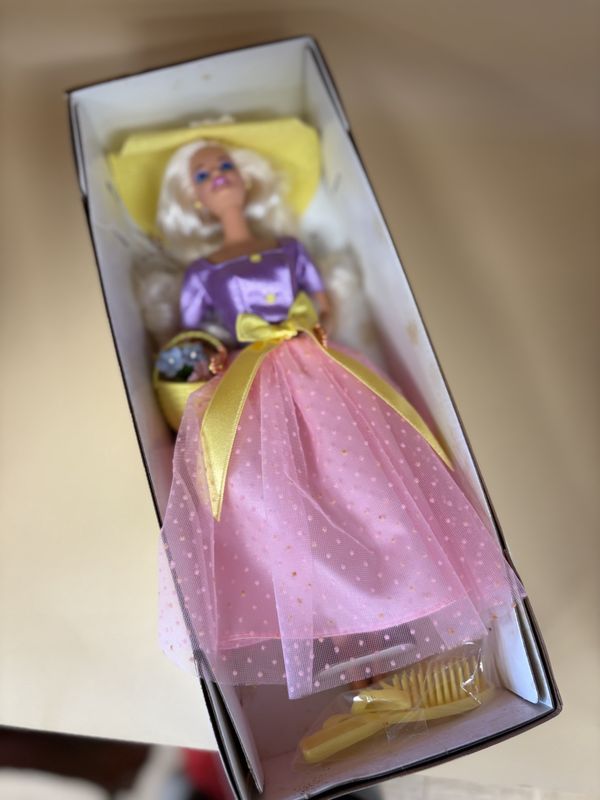 Doll. Mattel. Barbie. Spring Blossom. Special Edition. 1995. In Original Box w/Accessories.