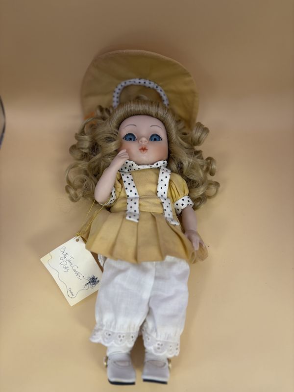 Doll. Betty Jane Carter. Betty Bobs. 163/500.  Hat Included.