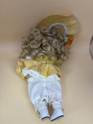 Doll. Betty Jane Carter. Betty Bobs. 163/500.  Hat Included.