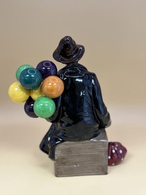 Figurine. England. Royal Doulton. Porcelain. Old Balloon Seller. Male. 8"H