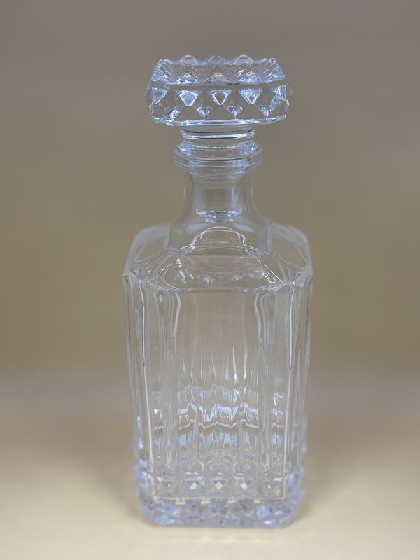 Crystal.  France. Cristal D&#39;Arques-Durand. Decanter. Tuilleries Villandry. Square. 10&quot;H