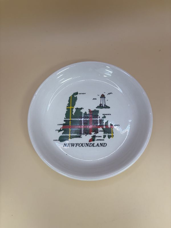 Ceramic. England.  Small Trinket Dish. &quot;Newfoundland&quot;. 5.5&quot;W