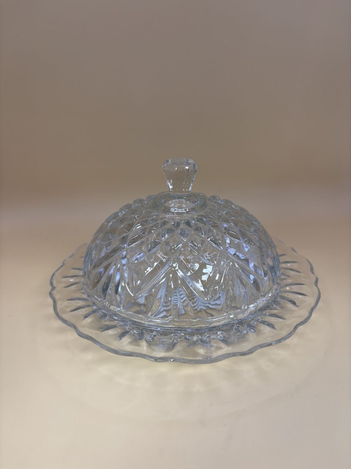 Glass. USA. Anchor Hocking. Vintage Round Prescut Butter Dish. 7&quot;W