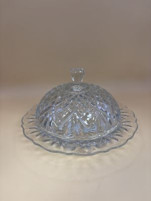 Glass. USA. Anchor Hocking. Vintage Round Prescut Butter Dish. 7"W