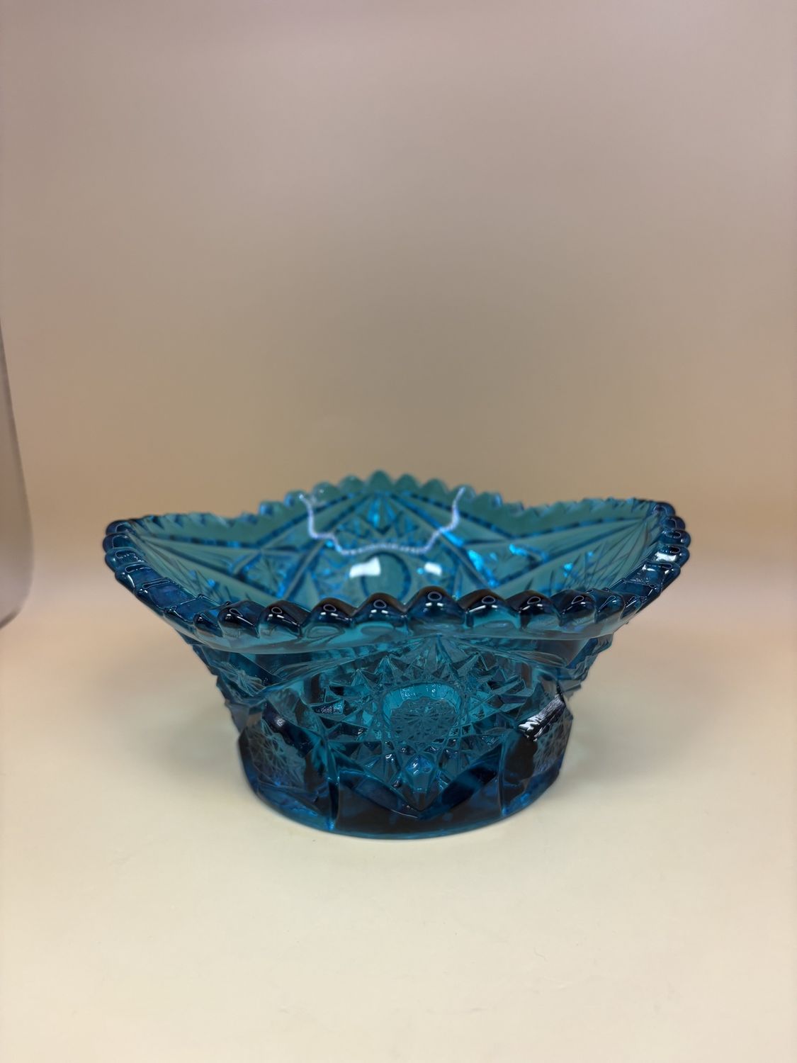 Glass. USA. LE Smith. Bowl. Heritage Quintec Hobstar. Peacock Blue. Sawtooth Edge. 6.25&quot;W. 3&quot;H.