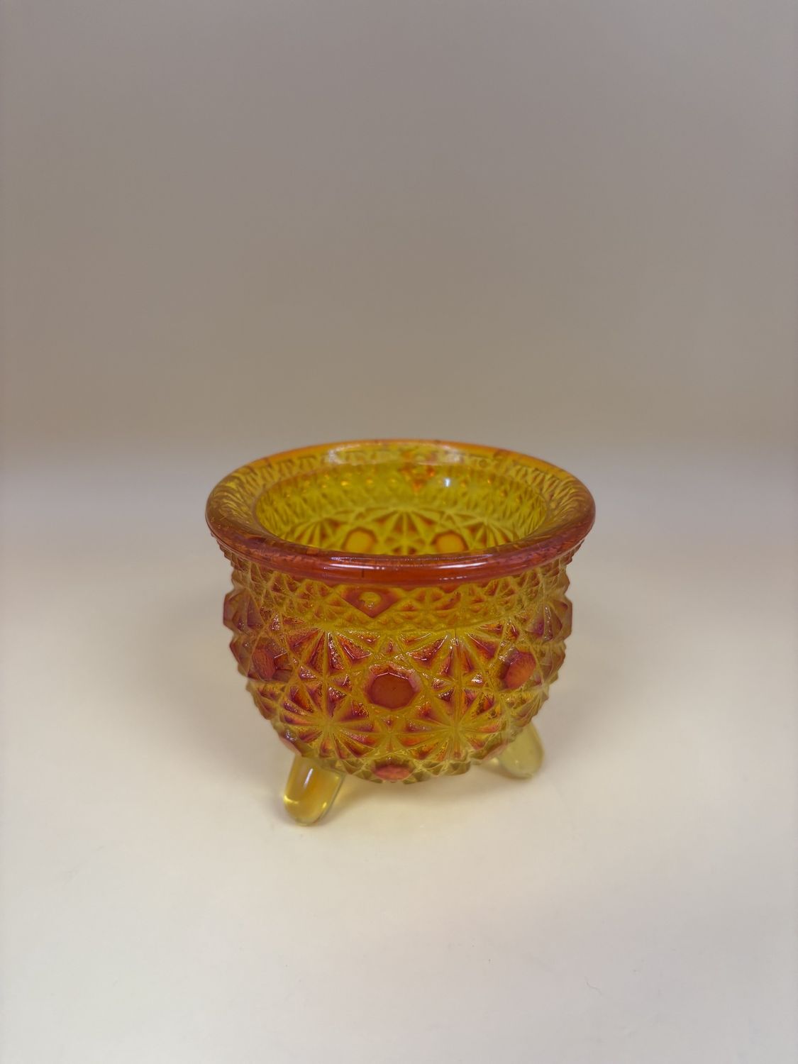 Glass. USA. LE Smith. Amberina Cadmium 3 Toed Daisy and Button Cauldron Toothpick Holder. 2.5&quot;H.