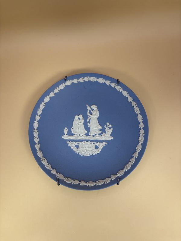 Jasperware. England. Wedgwood. Mother Plate. 1976. Pale Blue and White. 6.5&quot;W