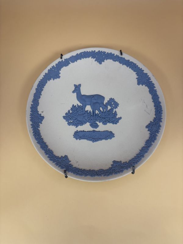 Jasperware. England. Wedgwood. Mother Plate. 1979. Pale Blue on White. 6.5&quot;W